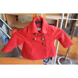 Abrigo rojo niña